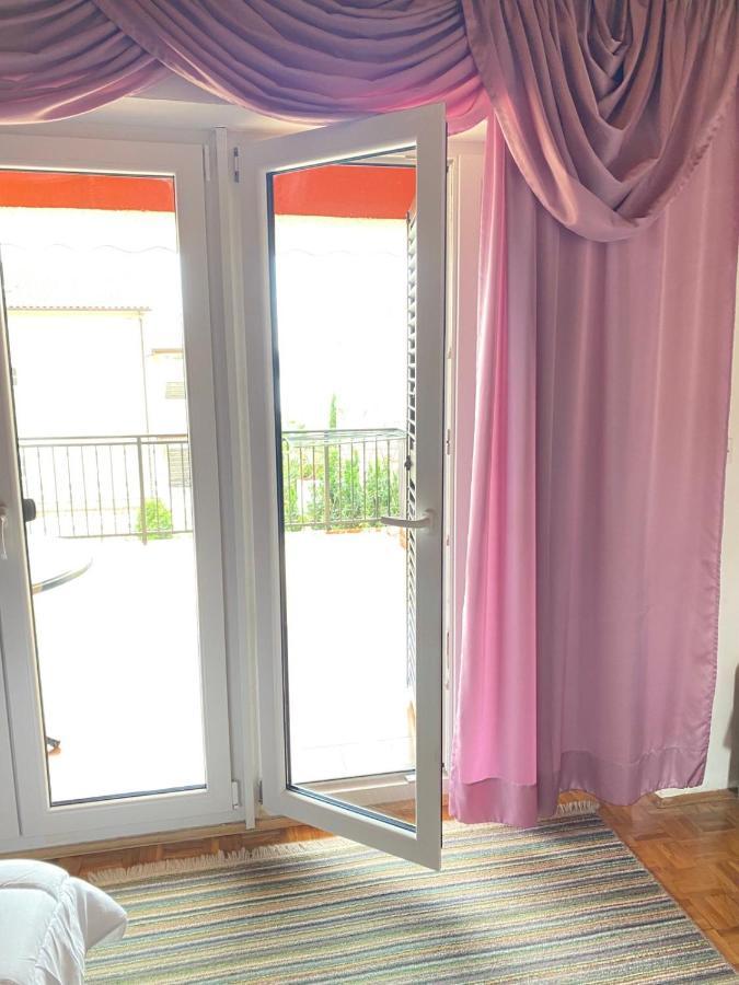 Apartmani Jelena Crikvenica Esterno foto