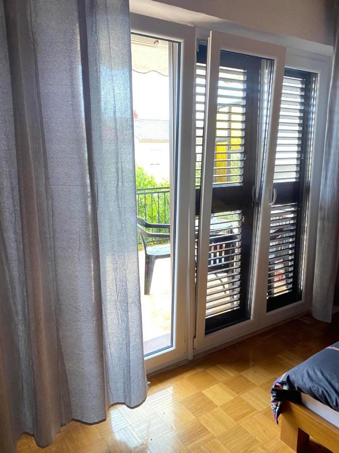 Apartmani Jelena Crikvenica Esterno foto